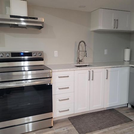 Boardwalk Homes - Executive Townhomes Kitchener Esterno foto