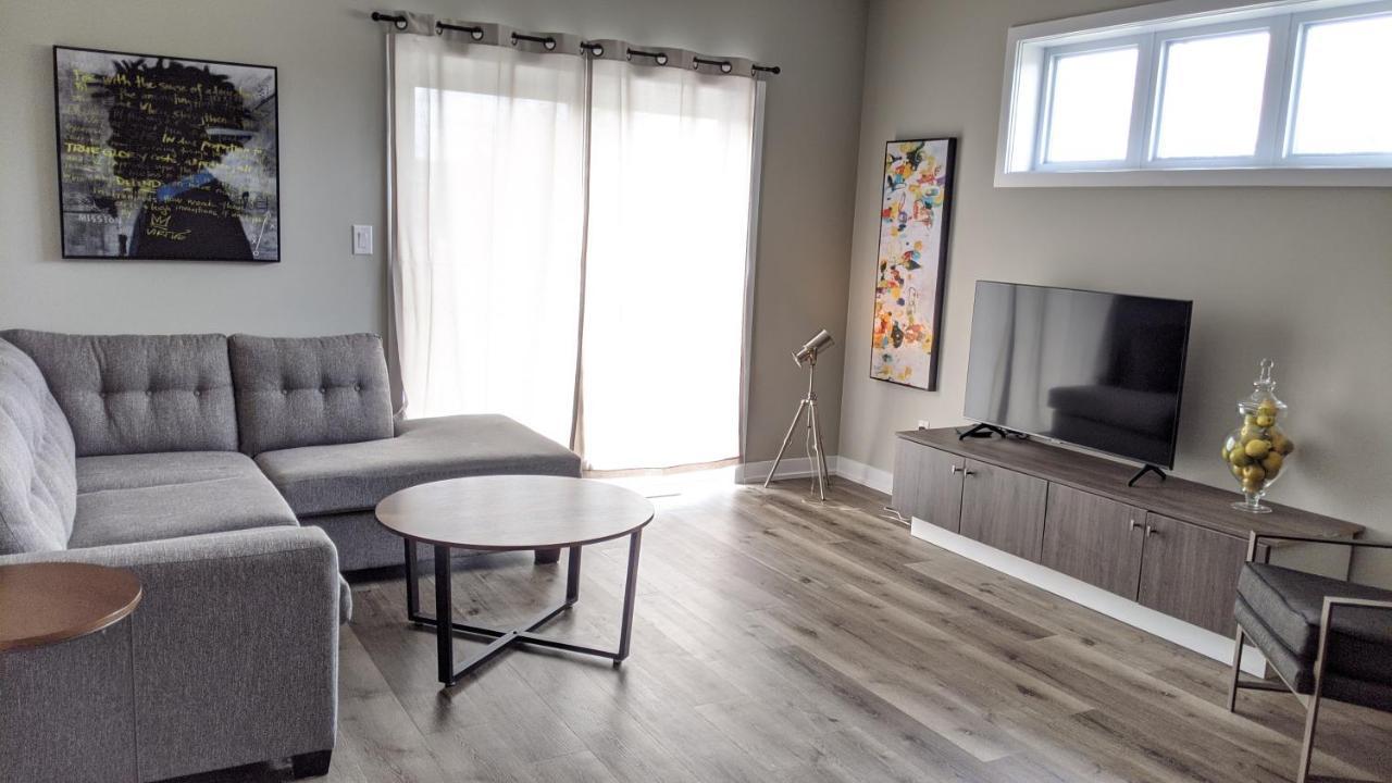 Boardwalk Homes - Executive Townhomes Kitchener Esterno foto
