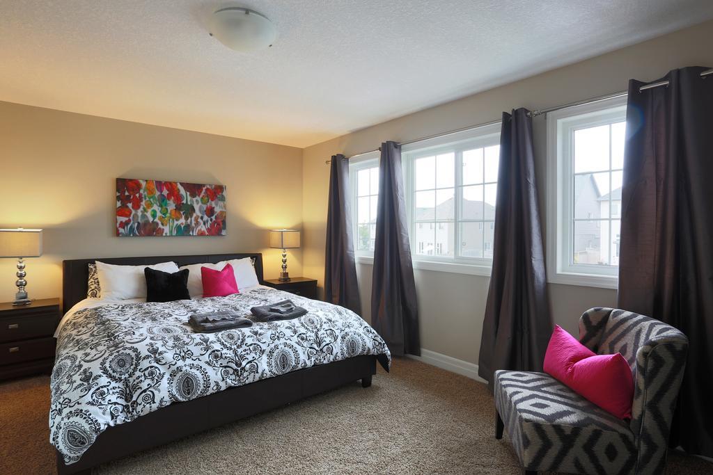 Boardwalk Homes - Executive Townhomes Kitchener Camera foto